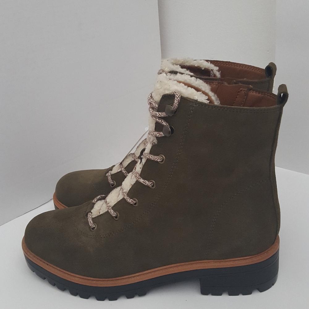 Marc Fisher green suede waterproof hiking boots - Picture 2 of 8